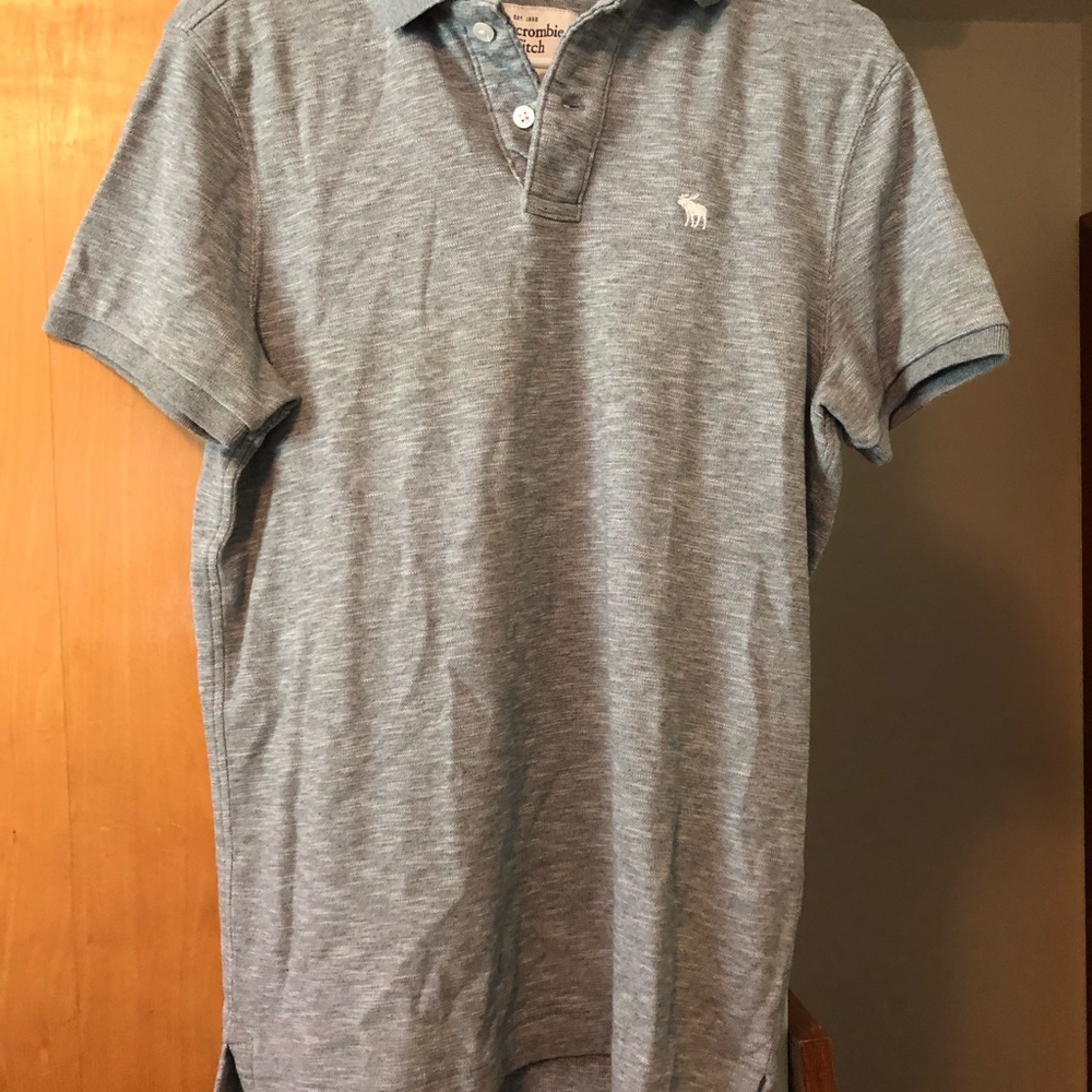 A&F gray muscle polo